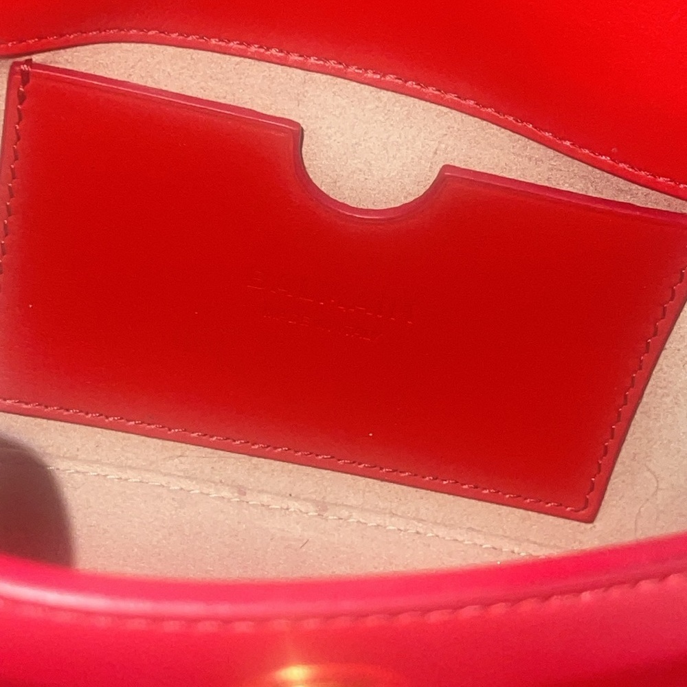 B Buzz 19 Red - Picture 5 of 5